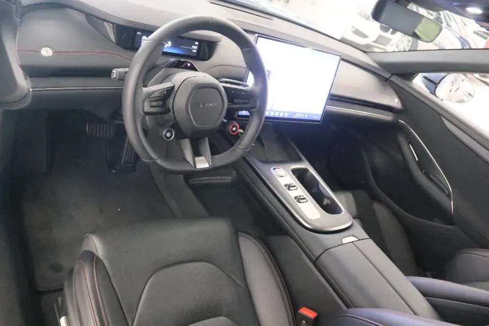 2024 MI SU7 BEV 73.6KWH,autocango,china used car exporter,china ev exporter,chinese used car exporter,chinese used ev exporter