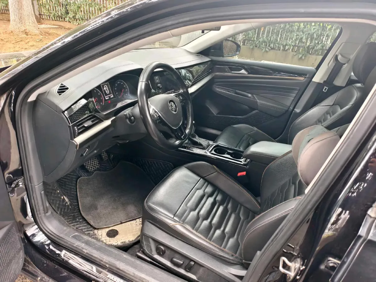 2019 Skoda Kodiak 2.0T 186HP L4 7DCT,autocango,china used car exporter,china ev exporter,chinese used car exporter,chinese used ev exporter