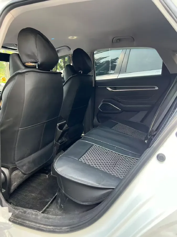 2022 Geely Emgrand 1.5L 114HP L4 5MT,autocango,china used car exporter,china ev exporter,chinese used car exporter,chinese used ev exporter