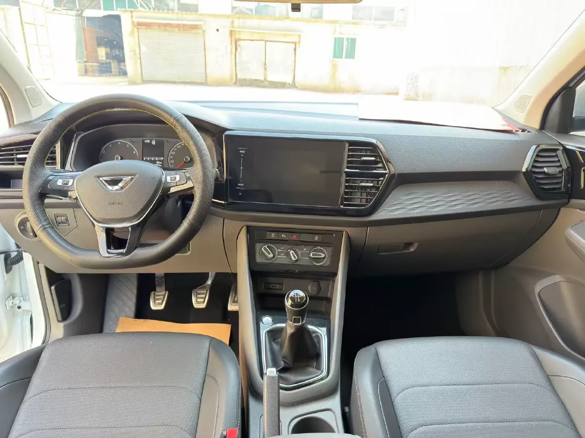 2019 Jetta VS5 1.4T 150HP L4 5MT,autocango,china used car exporter,china ev exporter,chinese used car exporter,chinese used ev exporter