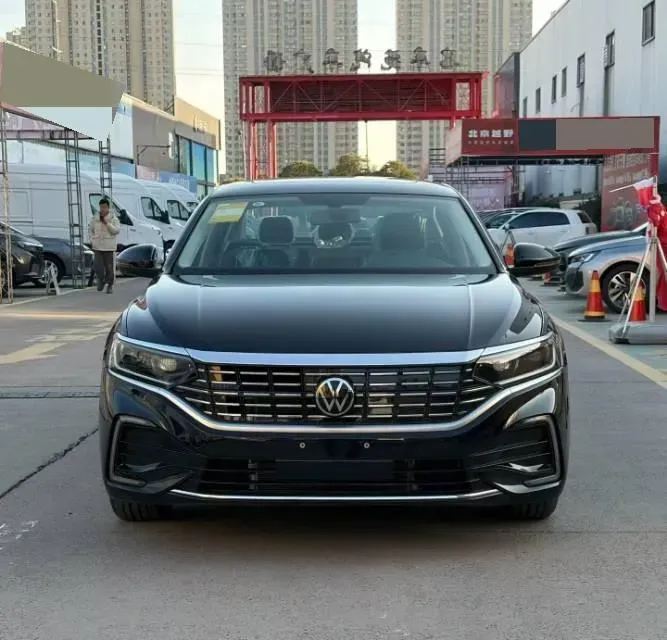 2025 Volkswagen Passat 1.4T 150HP L4 6DCT PHEV,autocango,china used car exporter,china ev exporter,chinese used car exporter,chinese used ev exporter