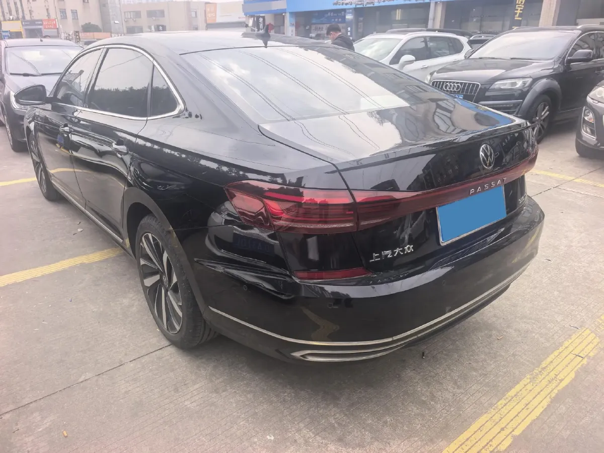 2021 Volkswagen Passat 2.0T 186HP L4 7DCT,autocango,china used car exporter,china ev exporter,chinese used car exporter,chinese used ev exporter