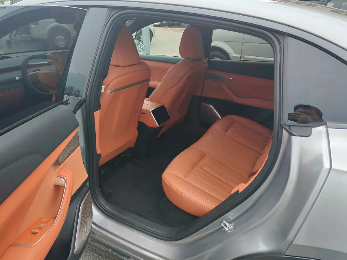 2024 IM L6 BEV 75KWH,autocango,china used car exporter,china ev exporter,chinese used car exporter,chinese used ev exporter