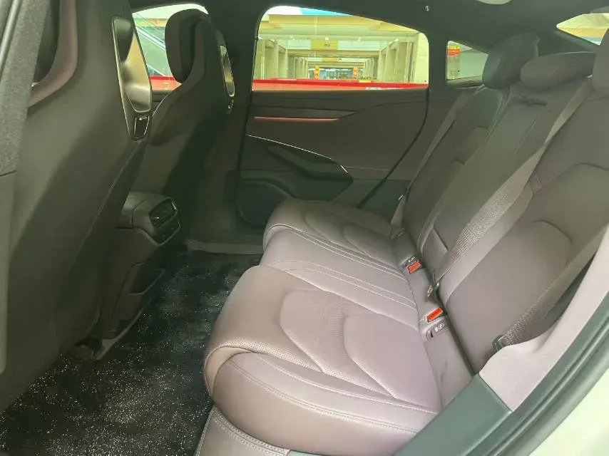 2024 MI SU7 BEV 73.6KWH,autocango,china used car exporter,china ev exporter,chinese used car exporter,chinese used ev exporter