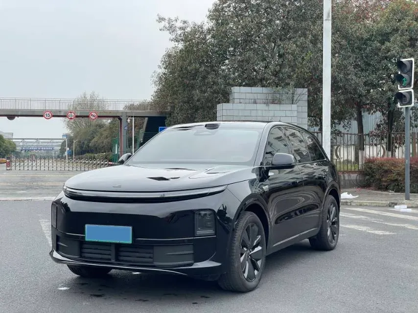 2025 Li L6 Range Extended 154HP L4 REEV,autocango,china used car exporter,china ev exporter,chinese used car exporter,chinese used ev exporter