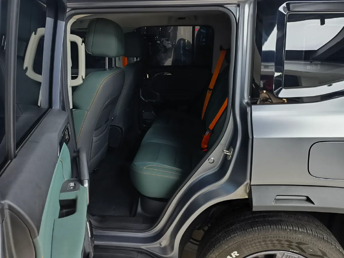 2023 Jetour Traveller 1.5T 184HP L4 7DCT,autocango,china used car exporter,china ev exporter,chinese used car exporter,chinese used ev exporter