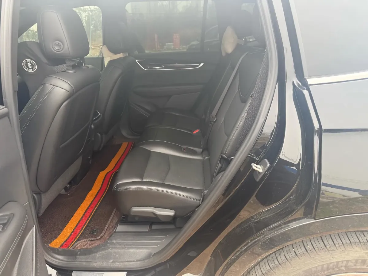 2022 Cadillac XT6 2.0T 237HP L4 9AT,autocango,china used car exporter,china ev exporter,chinese used car exporter,chinese used ev exporter