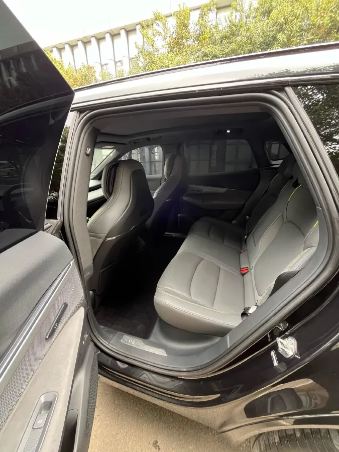 2024 LYNK&CO 08 EM-P 1.5T 163HP L4 3DHT PHEV 21.2KWH,autocango,china used car exporter,china ev exporter,chinese used car exporter,chinese used ev exporter