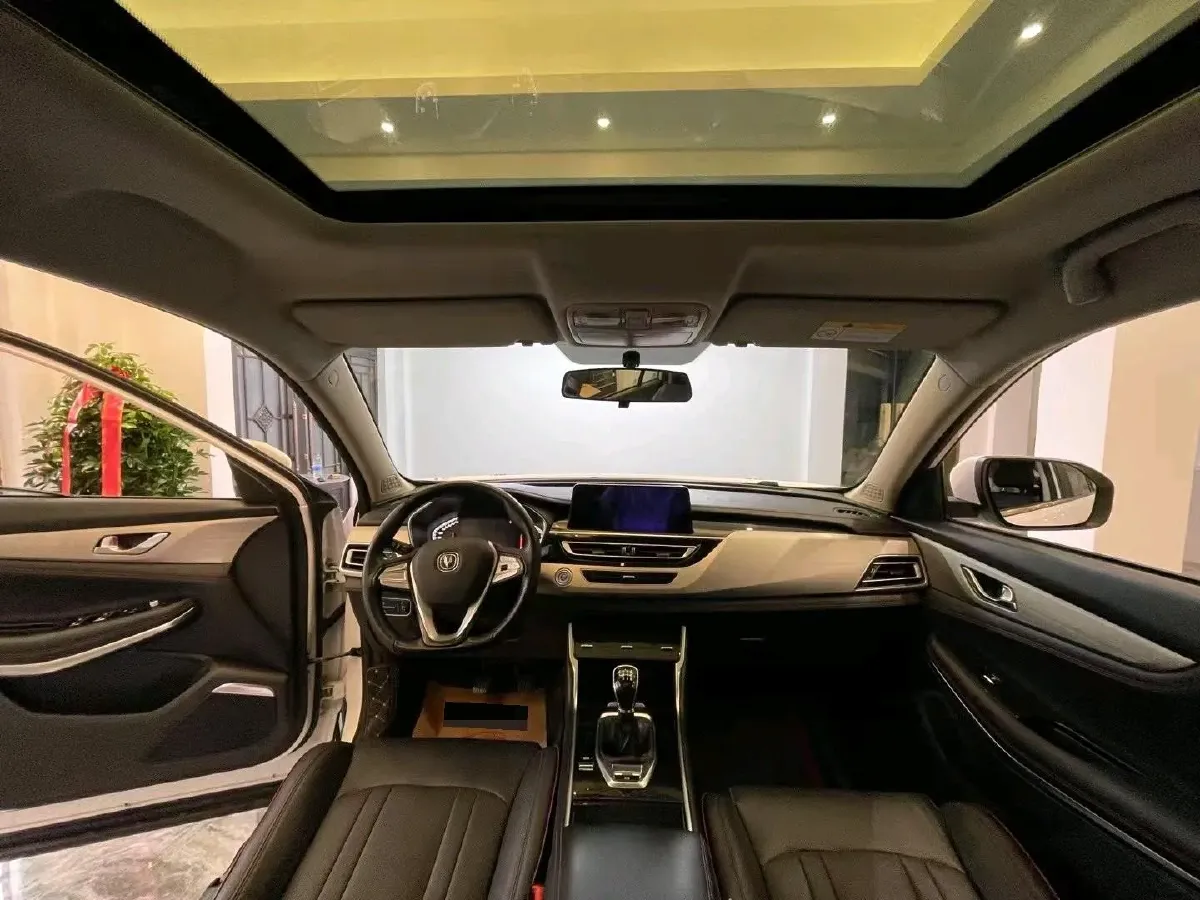 2022 Skoda Superb 2.0T 186HP L4 7DCT,autocango,china used car exporter,china ev exporter,chinese used car exporter,chinese used ev exporter