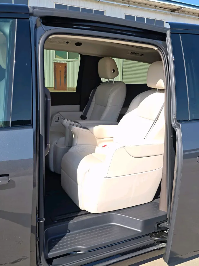 2024 Li MEGA BEV 102.7KWH,autocango,china used car exporter,china ev exporter,chinese used car exporter,chinese used ev exporter