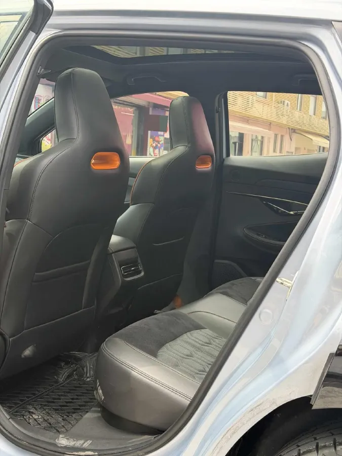 2022 ChangAn UNI-T 1.5T 188HP L4 7DCT,autocango,china used car exporter,china ev exporter,chinese used car exporter,chinese used ev exporter