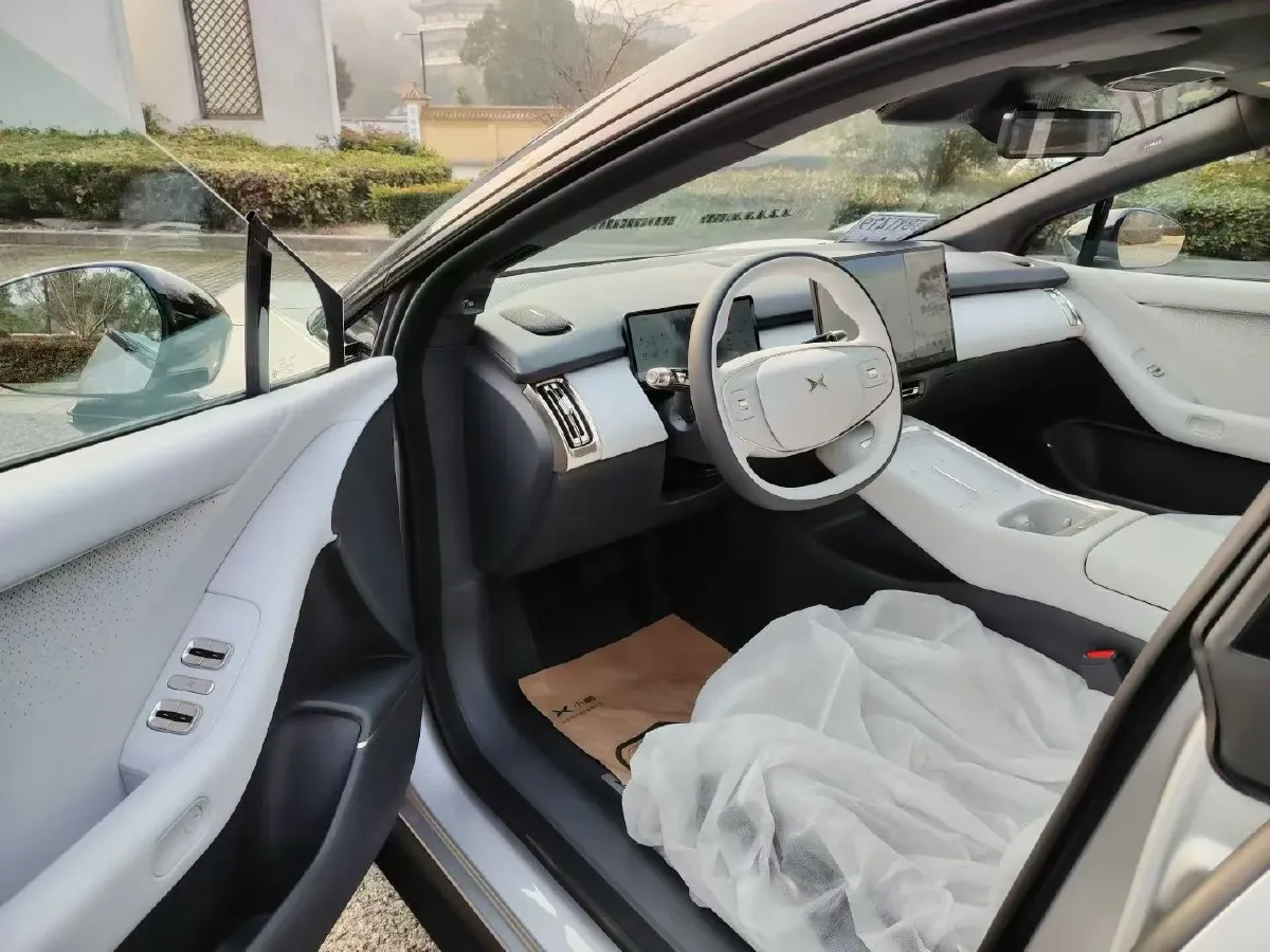 2024 Xpeng P7+ BEV 60.7KWH,autocango,china used car exporter,china ev exporter,chinese used car exporter,chinese used ev exporter