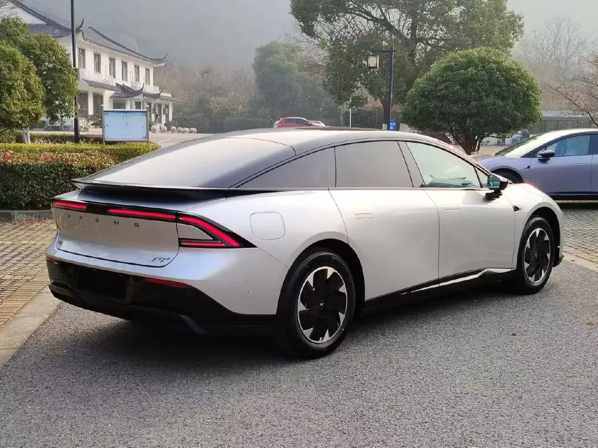 2024 Xpeng P7+ BEV 60.7KWH,autocango,china used car exporter,china ev exporter,chinese used car exporter,chinese used ev exporter