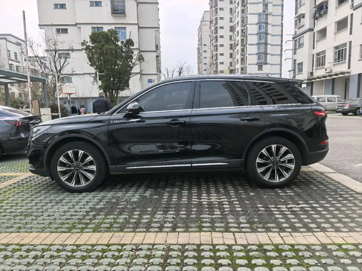 2022 Lincoln Corsair 2.0T 245HP L4 8AT,autocango,china used car exporter,china ev exporter,chinese used car exporter,chinese used ev exporter