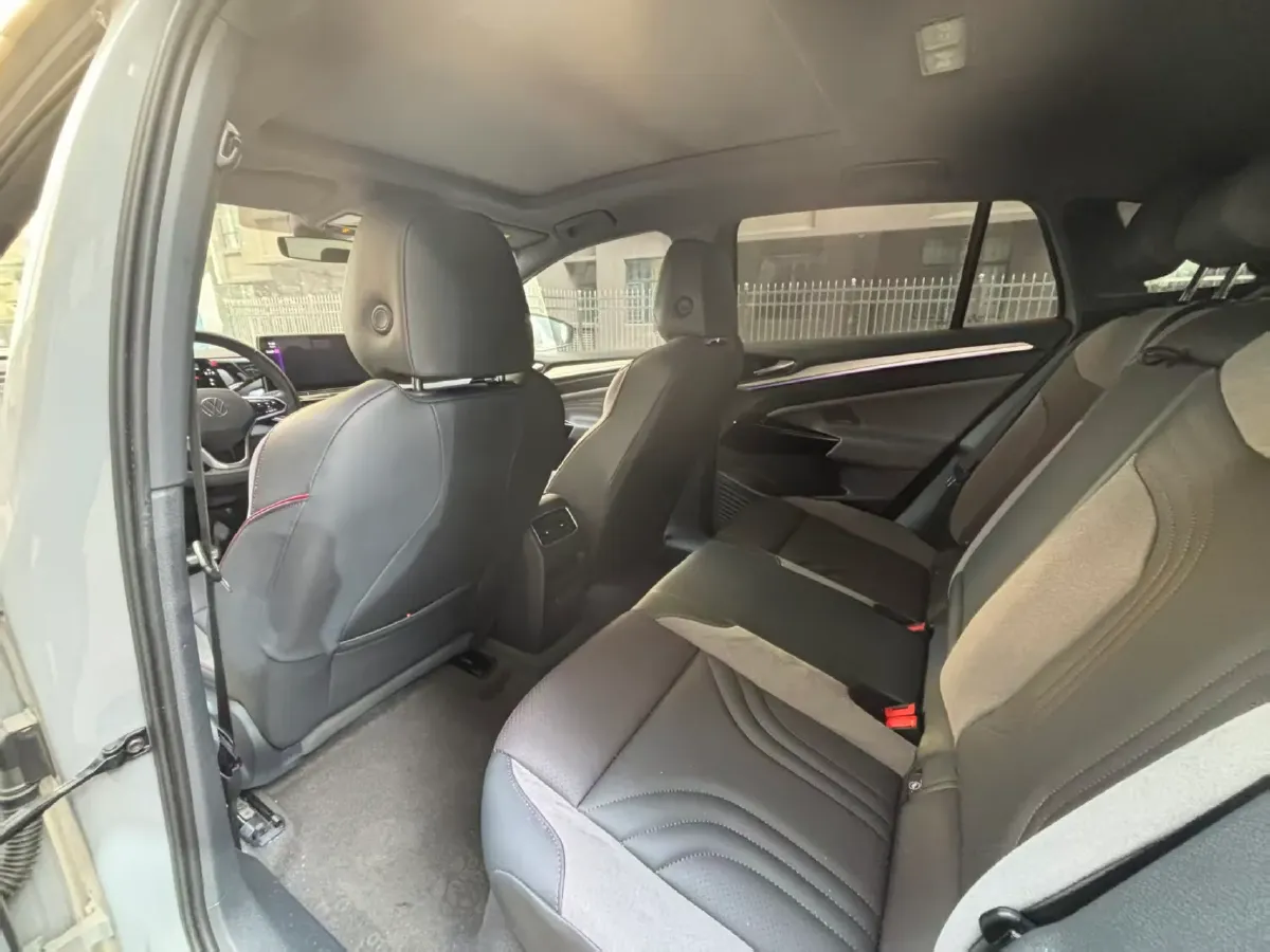 2022 Volkswagen ID.4 Crozz BEV 84.8KWH,autocango,china used car exporter,china ev exporter,chinese used car exporter,chinese used ev exporter