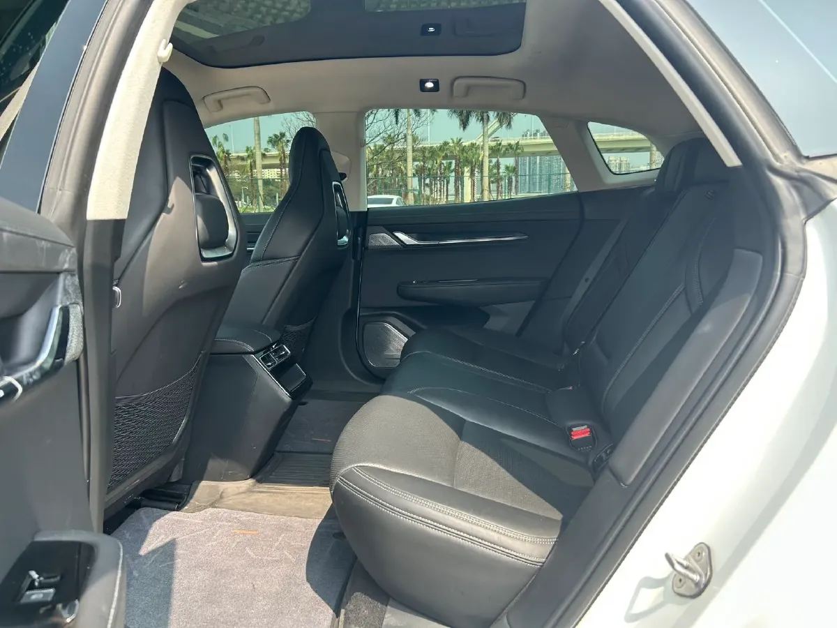 2022 Zeekr 001 BEV 86KWH,autocango,china used car exporter,china ev exporter,chinese used car exporter,chinese used ev exporter