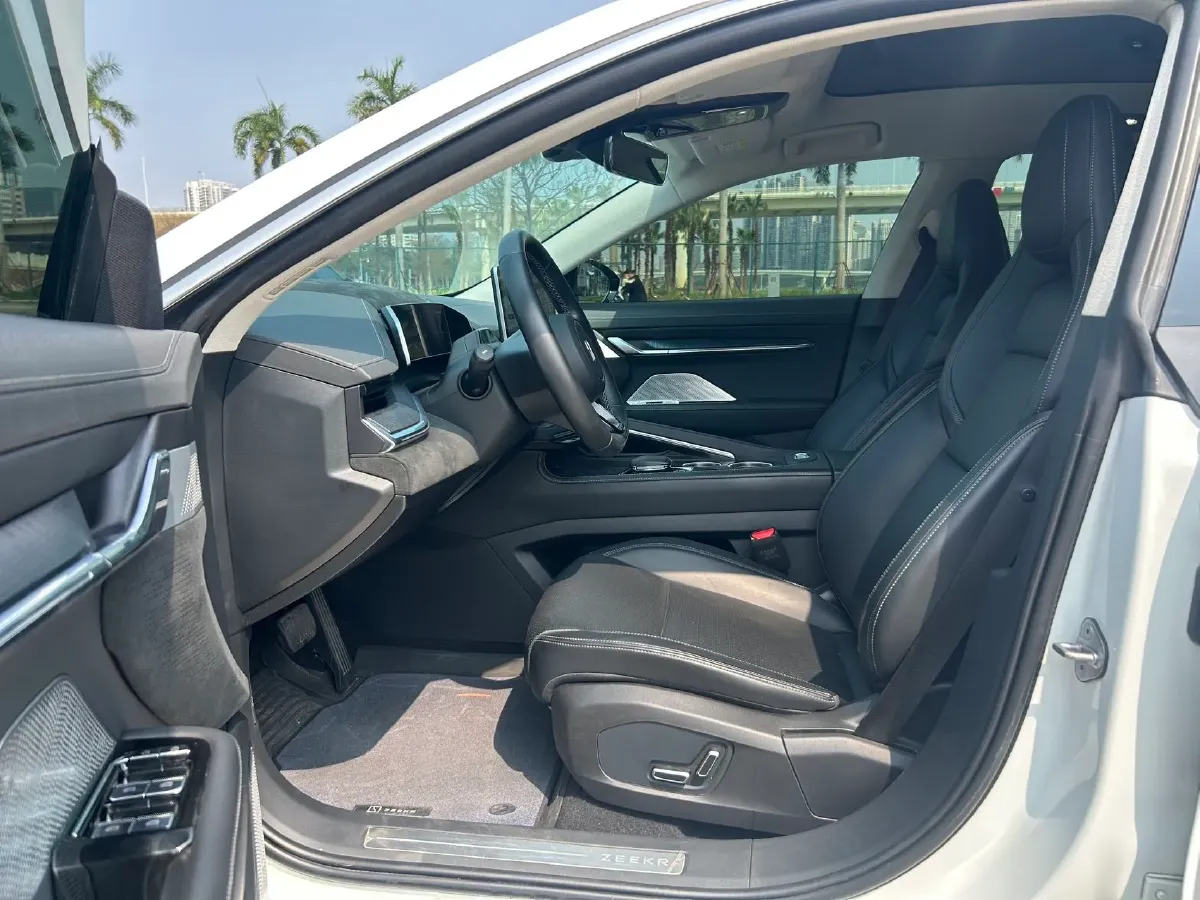 2022 Zeekr 001 BEV 86KWH,autocango,china used car exporter,china ev exporter,chinese used car exporter,chinese used ev exporter