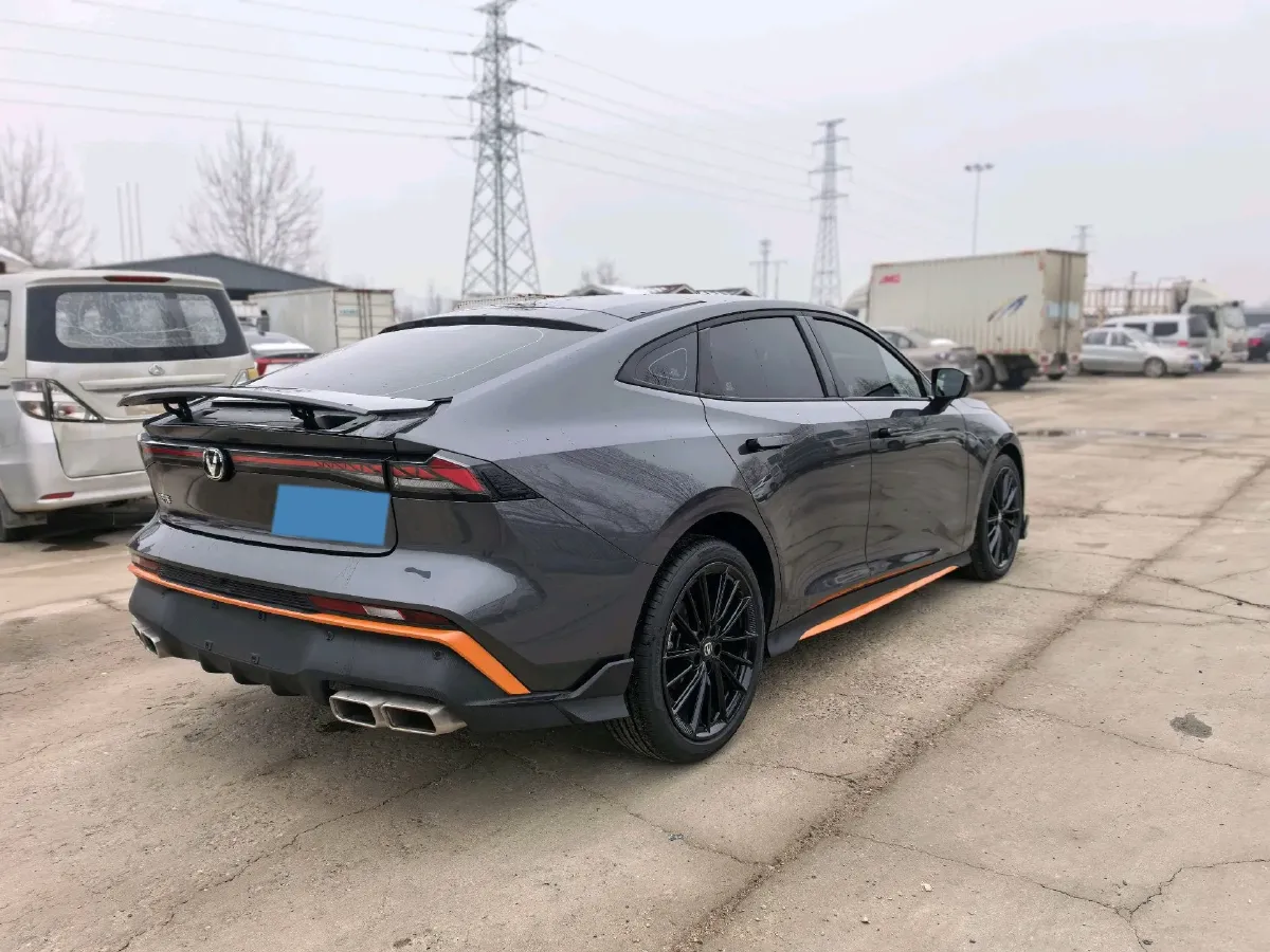 2024 ChangAn UNI-V 1.5T 188HP L4 7DCT,autocango,china used car exporter,china ev exporter,chinese used car exporter,chinese used ev exporter