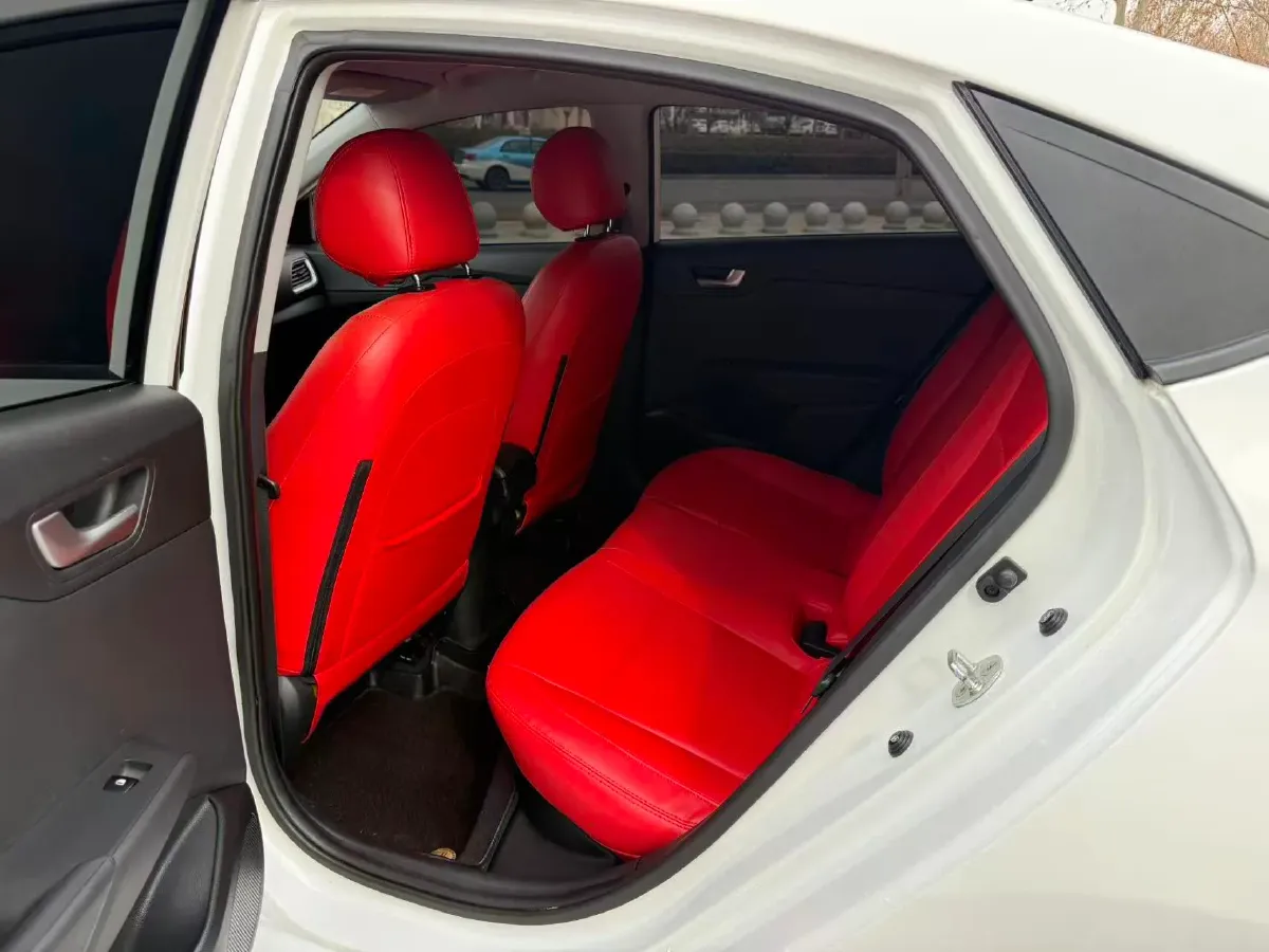 2020 Hyundai Verna 1.4L 100HP L4 6MT,autocango,china used car exporter,china ev exporter,chinese used car exporter,chinese used ev exporter