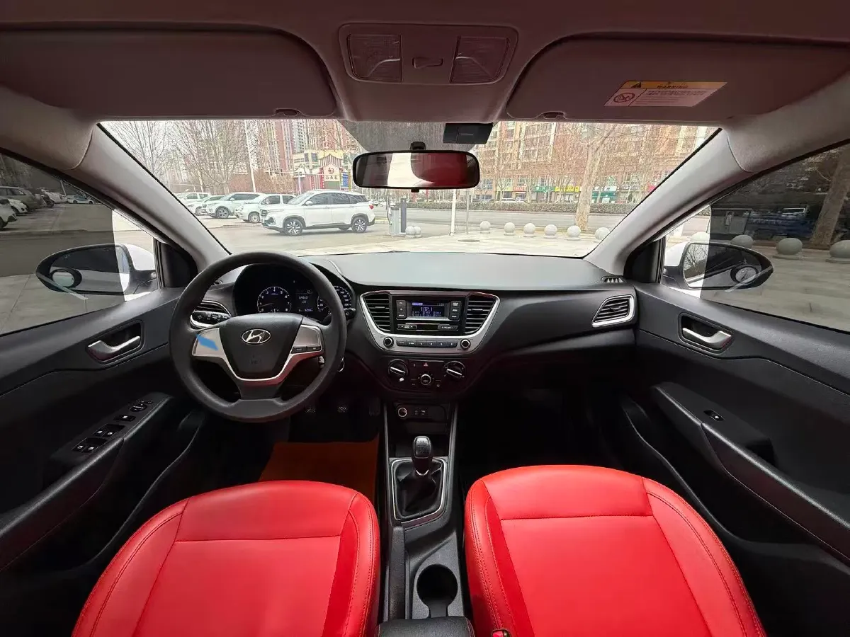 2020 Hyundai Verna 1.4L 100HP L4 6MT,autocango,china used car exporter,china ev exporter,chinese used car exporter,chinese used ev exporter