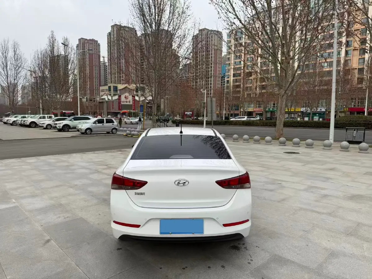 2020 Hyundai Verna 1.4L 100HP L4 6MT,autocango,china used car exporter,china ev exporter,chinese used car exporter,chinese used ev exporter