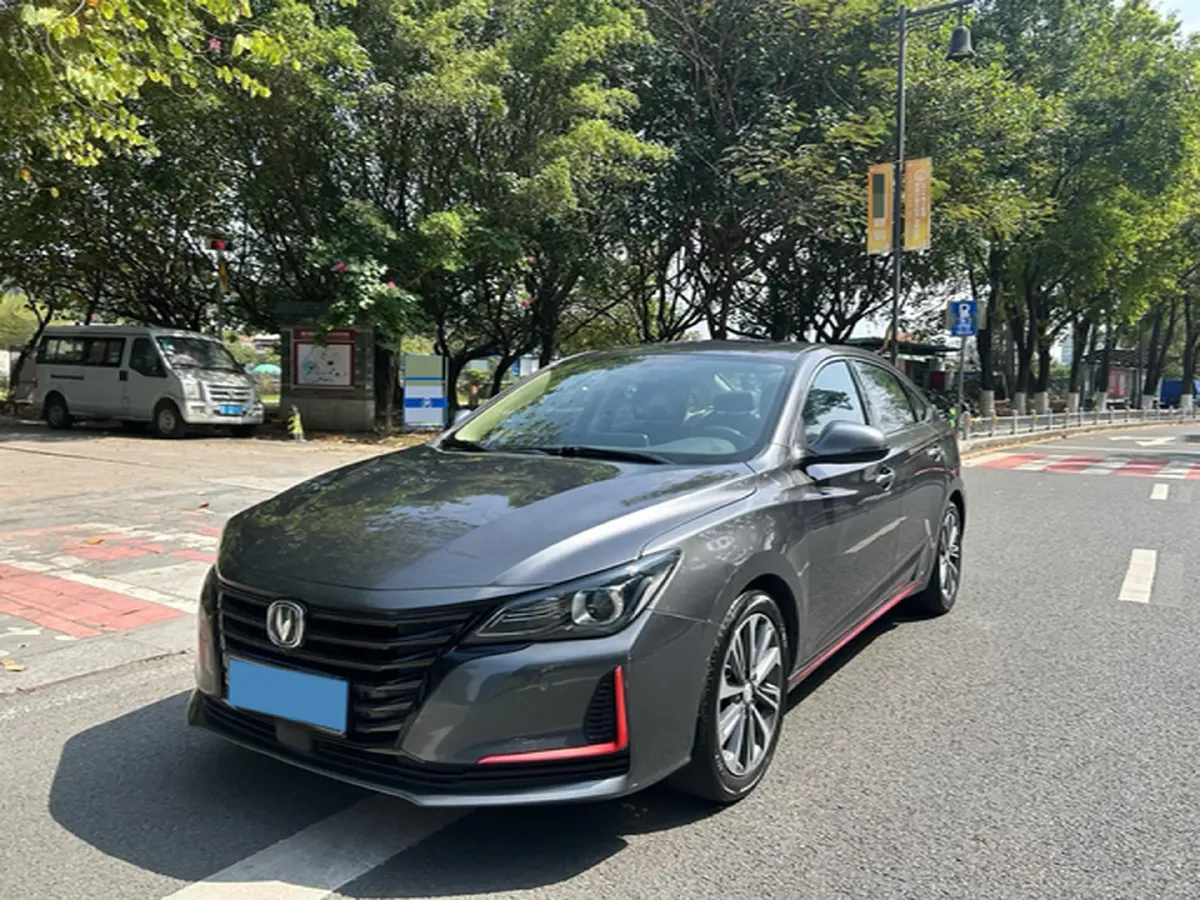 2021 ChangAn Raeton CC 1.5T 180HP L4 7DCT,autocango,china used car exporter,china ev exporter,chinese used car exporter,chinese used ev exporter