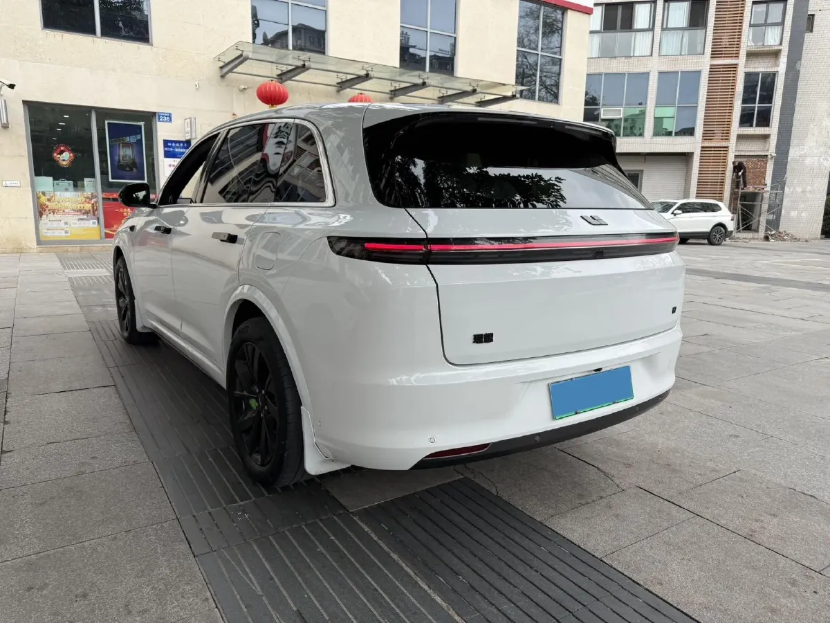 2023 Li L7 Range Extended 154HP REEV 40.9KWH,autocango,china used car exporter,china ev exporter,chinese used car exporter,chinese used ev exporter