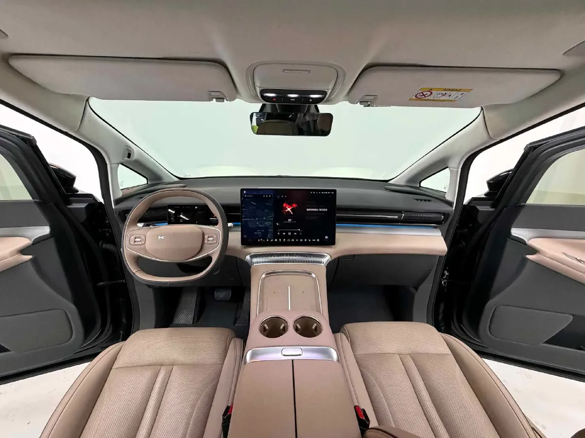 2025 Xpeng X9 BEV,autocango,china used car exporter,china ev exporter,chinese used car exporter,chinese used ev exporter