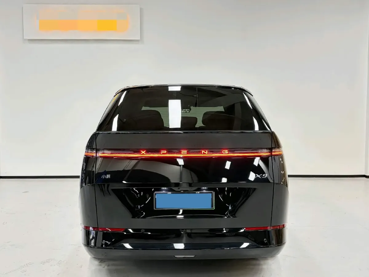 2025 Xpeng X9 BEV,autocango,china used car exporter,china ev exporter,chinese used car exporter,chinese used ev exporter