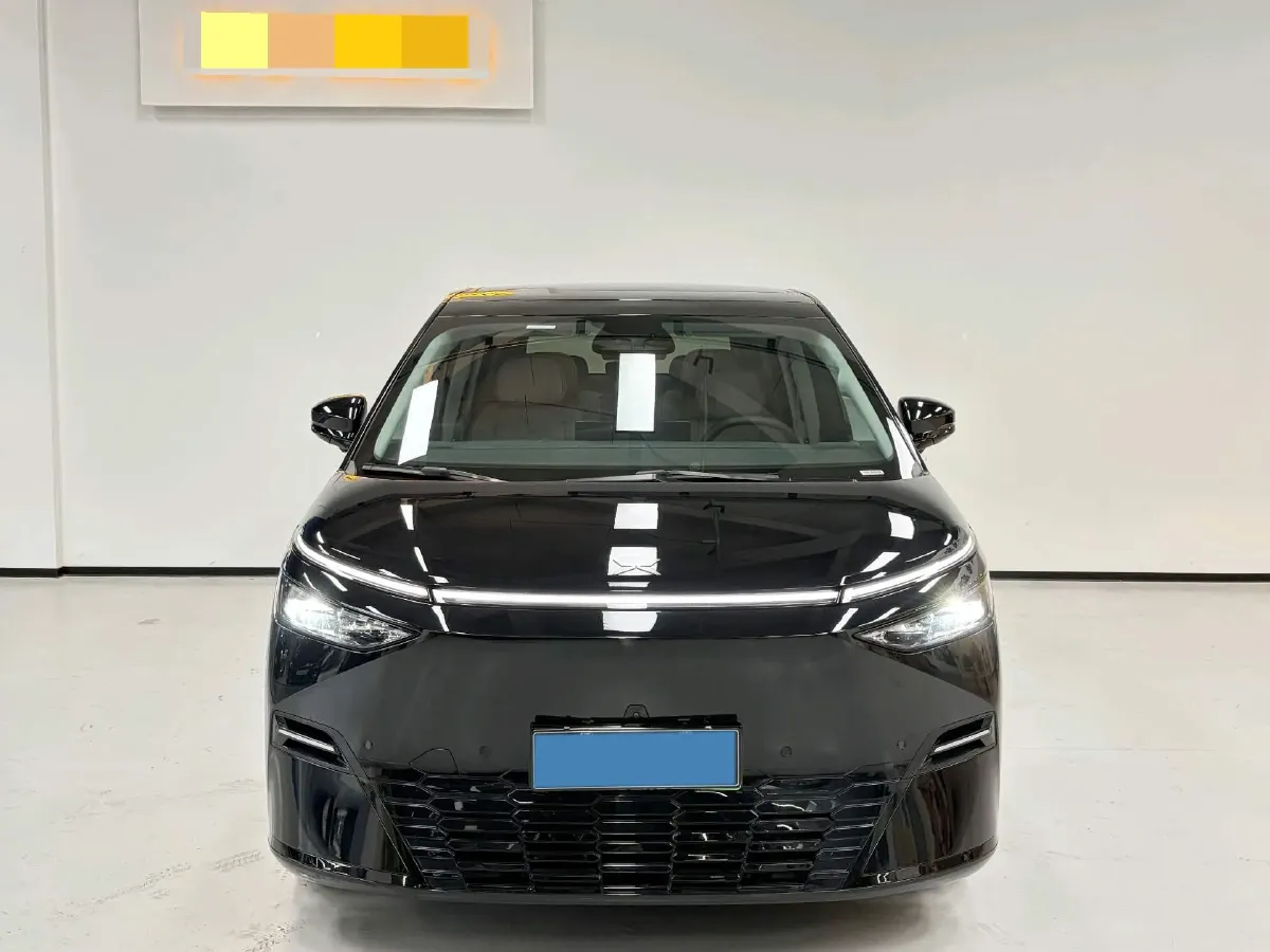 2025 Xpeng X9 BEV,autocango,china used car exporter,china ev exporter,chinese used car exporter,chinese used ev exporter