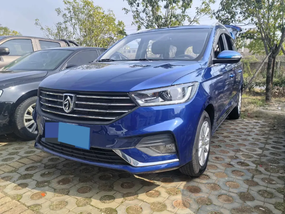 2018 BaoJun 360 1.5L 112HP L4 6MT,autocango,china used car exporter,china ev exporter,chinese used car exporter,chinese used ev exporter