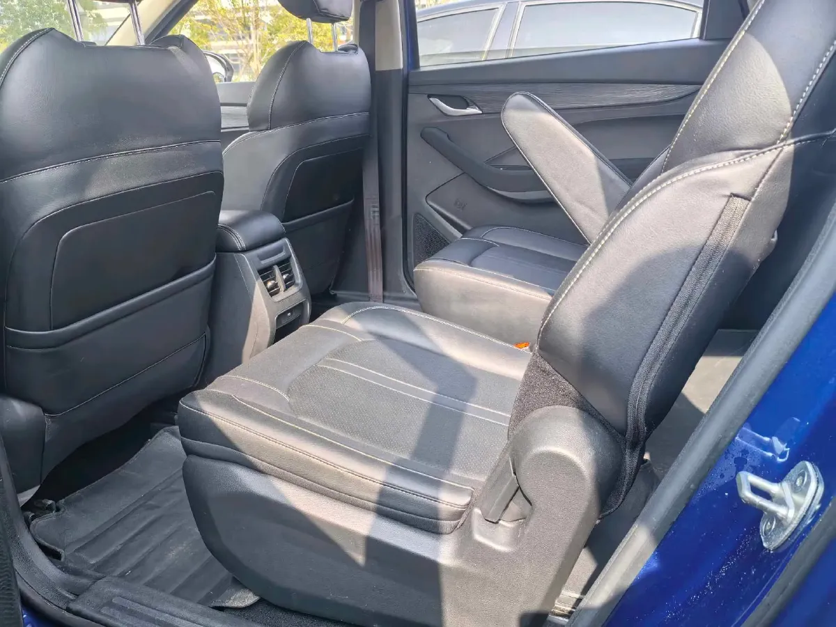 2018 BaoJun 360 1.5L 112HP L4 6MT,autocango,china used car exporter,china ev exporter,chinese used car exporter,chinese used ev exporter