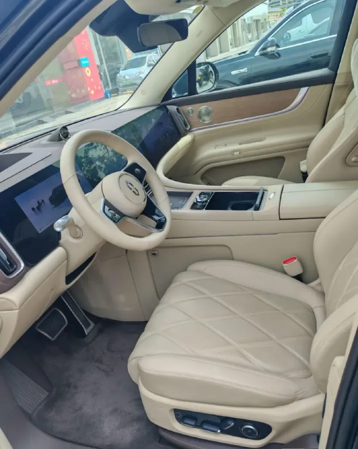 2025 AITO AITO M9 BEV 100KWH,autocango,china used car exporter,china ev exporter,chinese used car exporter,chinese used ev exporter