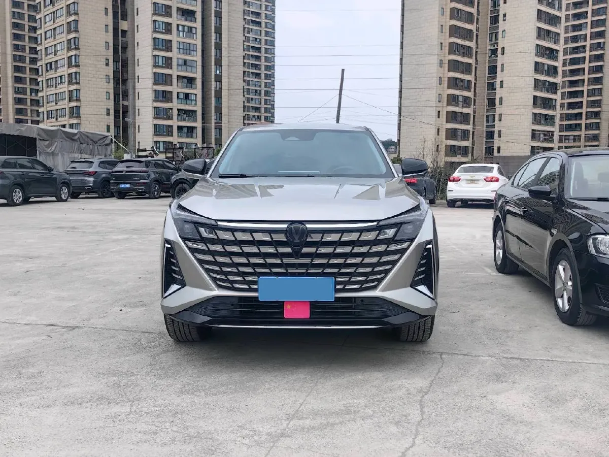 2025 ChangAn UNI-Z 1.5T 188HP L4 7DCT,autocango,china used car exporter,china ev exporter,chinese used car exporter,chinese used ev exporter