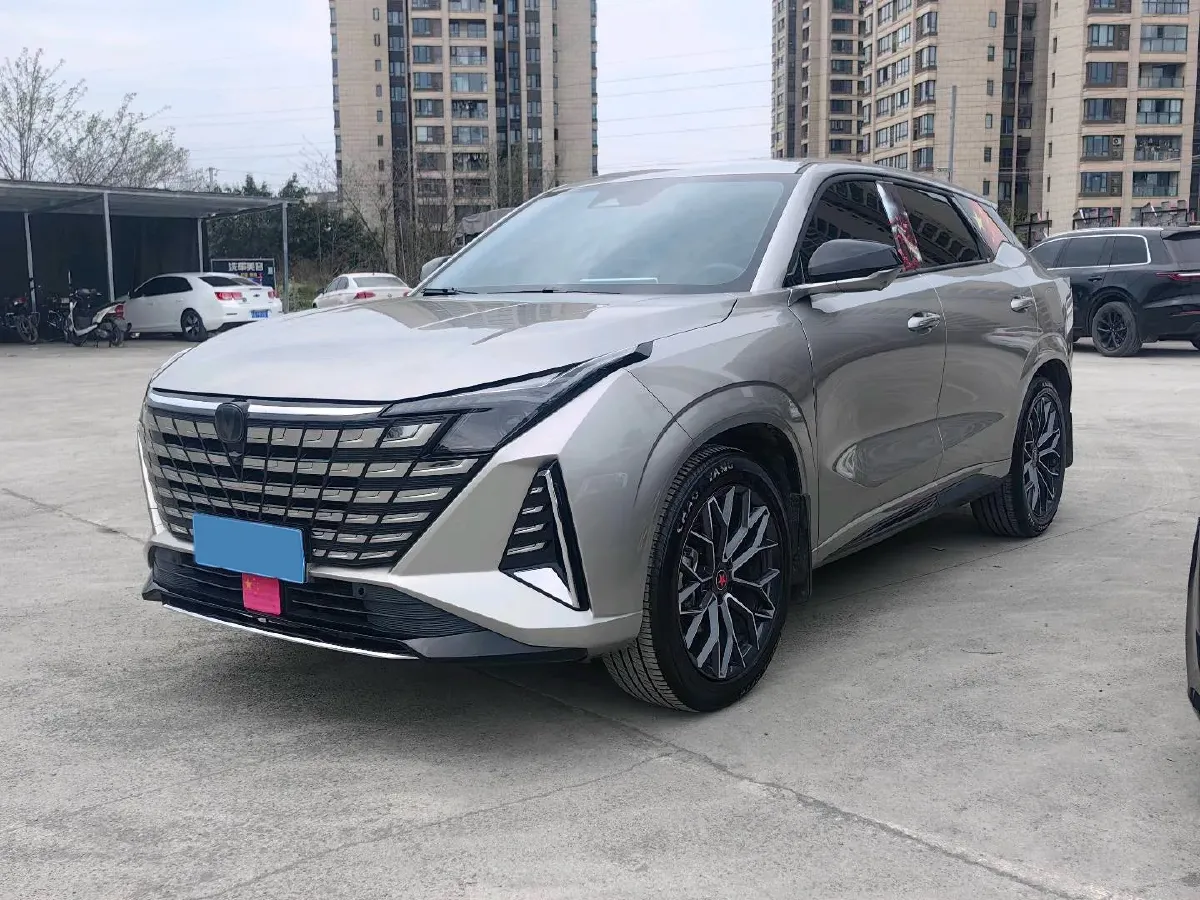 2025 ChangAn UNI-Z 1.5T 188HP L4 7DCT,autocango,china used car exporter,china ev exporter,chinese used car exporter,chinese used ev exporter