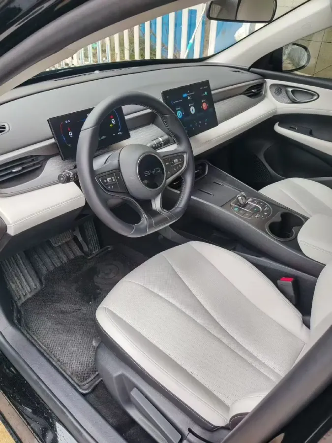 2025 BYD Seal05 DM-i 1.5L 101HP L4 E-CVT PHEV 7.68KWH,autocango,china used car exporter,china ev exporter,chinese used car exporter,chinese used ev exporter