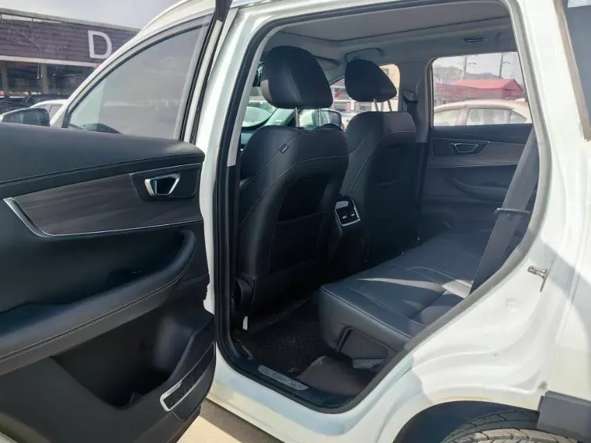 2019 Chery Tiggo 8 1.6T 197HP L4 7DCT,autocango,china used car exporter,china ev exporter,chinese used car exporter,chinese used ev exporter