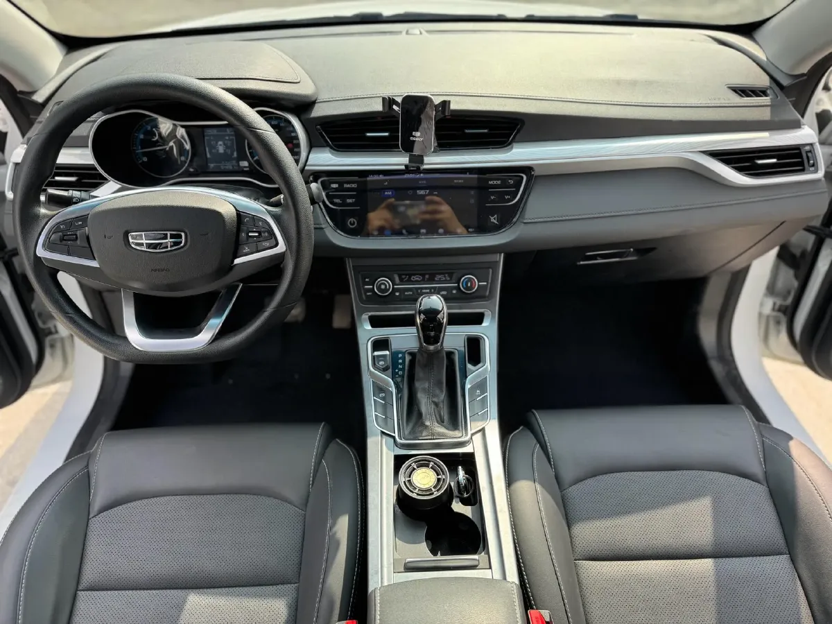 2020 Geely Emgrand 1.5L 109HP L4 CVT,autocango,china used car exporter,china ev exporter,chinese used car exporter,chinese used ev exporter