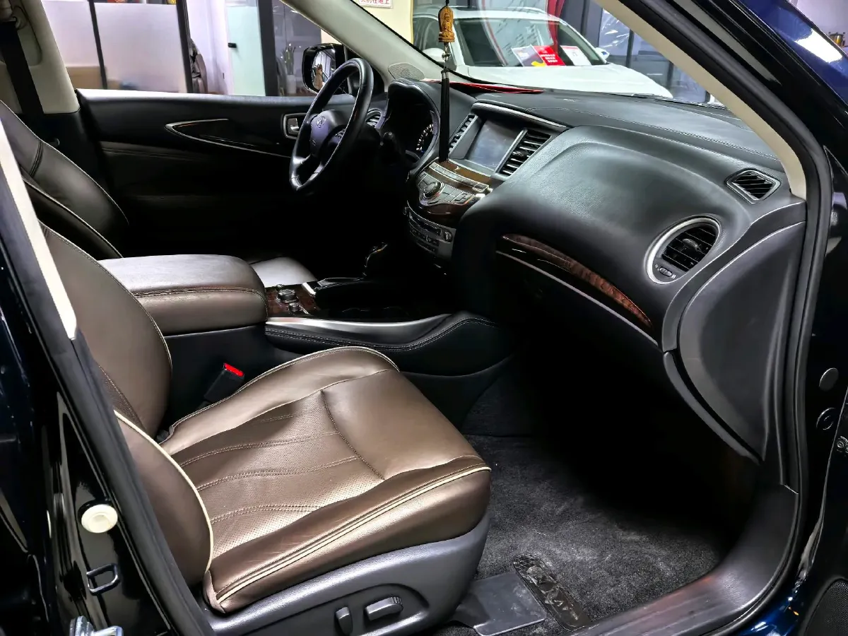 2016 Jaguar XF 2.0T 240HP L4 8AT,autocango,china used car exporter,china ev exporter,chinese used car exporter,chinese used ev exporter