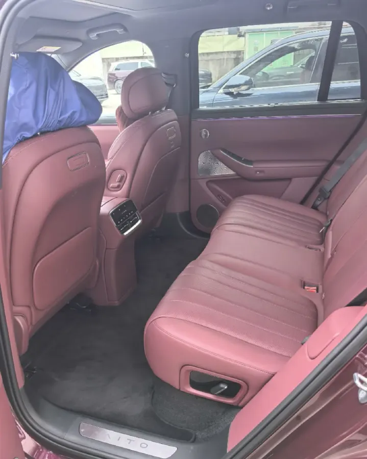 2026 AITO AITO M7 REEV 160HP REEV,autocango,china used car exporter,china ev exporter,chinese used car exporter,chinese used ev exporter