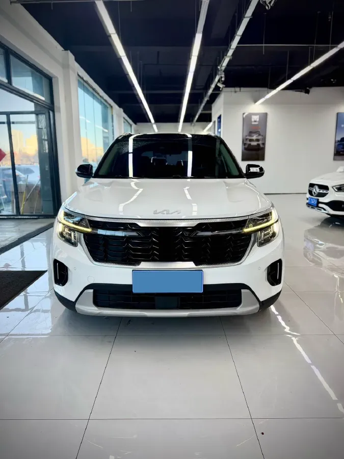 2023 Kia Seltos 1.5L 115HP L4 CVT,autocango,china used car exporter,china ev exporter,chinese used car exporter,chinese used ev exporter