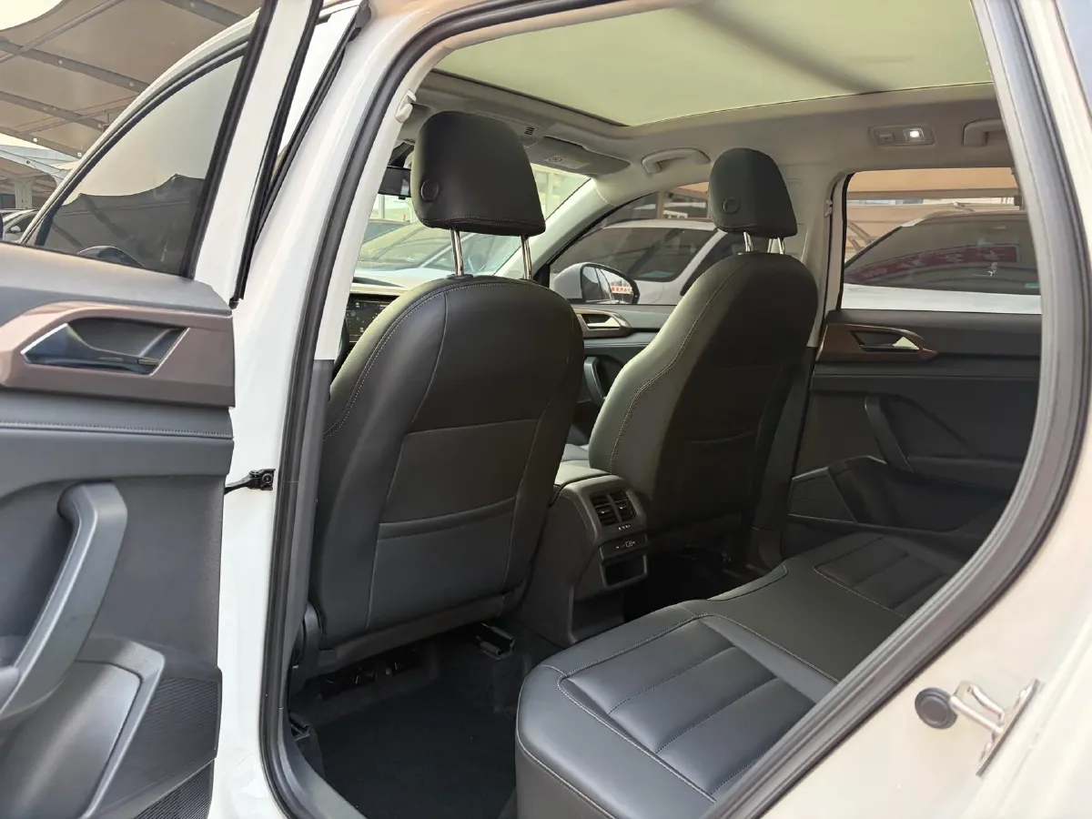 2022 Ford Transit 2.0T 202HP L4 6AT,autocango,china used car exporter,china ev exporter,chinese used car exporter,chinese used ev exporter