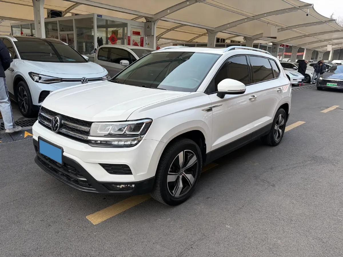 2022 Ford Transit 2.0T 202HP L4 6AT,autocango,china used car exporter,china ev exporter,chinese used car exporter,chinese used ev exporter