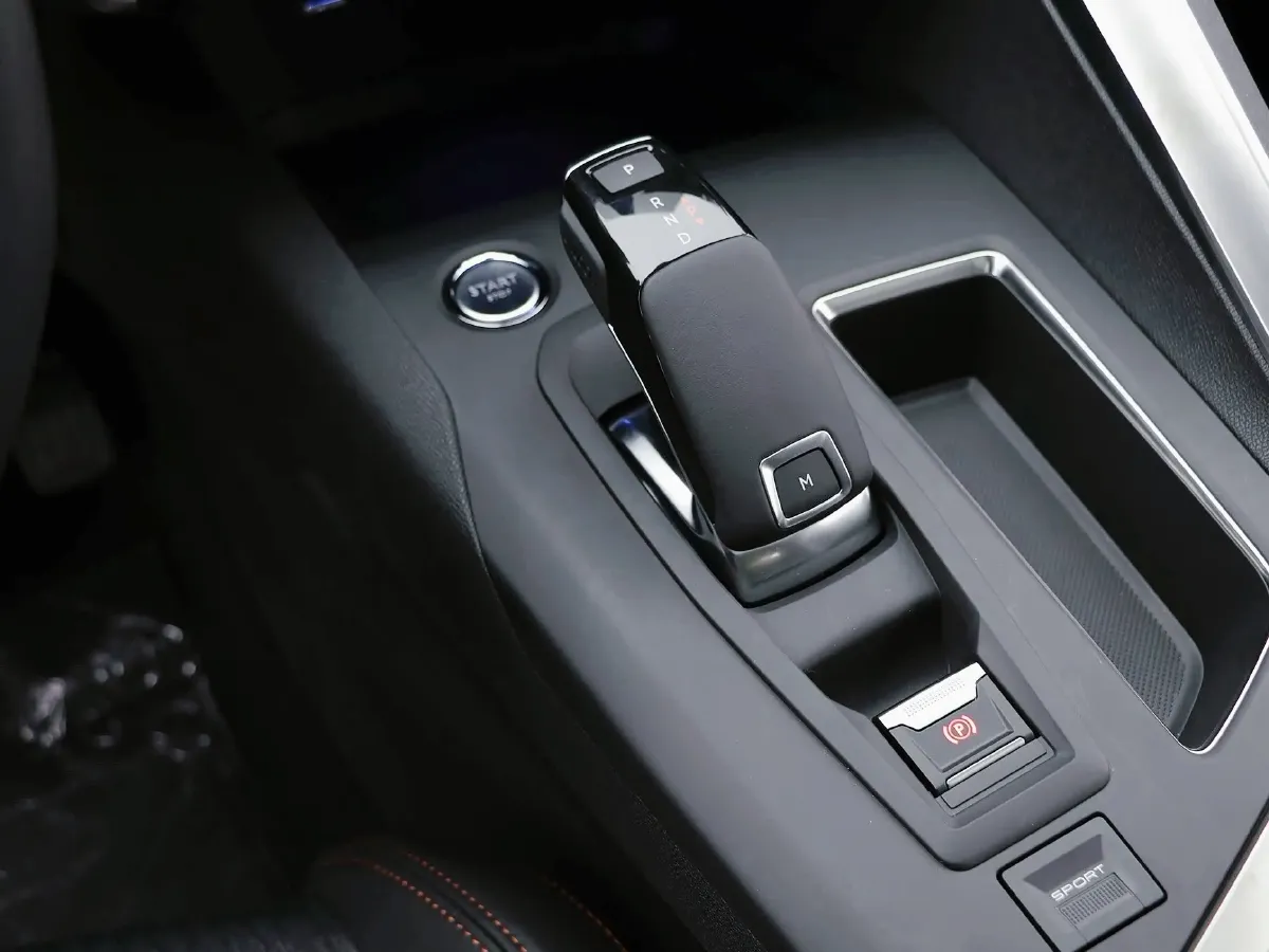 2018 Peugeot 4008 1.6T 167HP L4 6AT,autocango,china used car exporter,china ev exporter,chinese used car exporter,chinese used ev exporter