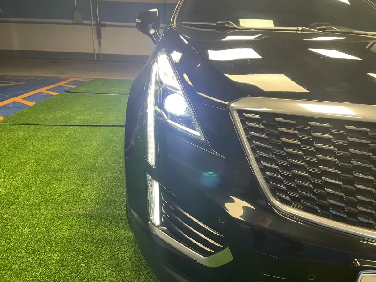 2022 Cadillac XT5 2.0T 237HP L4 9AT,autocango,china used car exporter,china ev exporter,chinese used car exporter,chinese used ev exporter