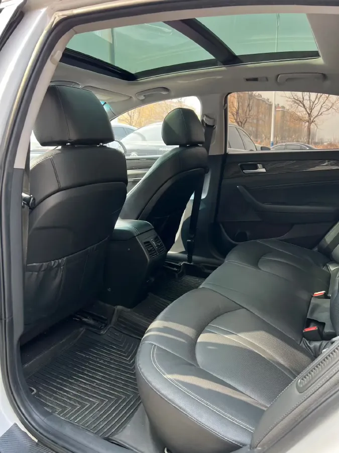 2018 Hyundai Sonata 2.0L 156HP L4 6AT PHEV 12.9KWH,autocango,china used car exporter,china ev exporter,chinese used car exporter,chinese used ev exporter