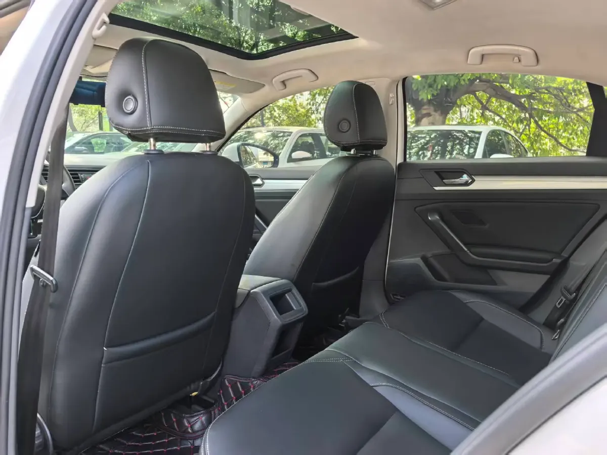 2019 Volkswagen T-Cross 1.4T 150HP L4 7DCT,autocango,china used car exporter,china ev exporter,chinese used car exporter,chinese used ev exporter