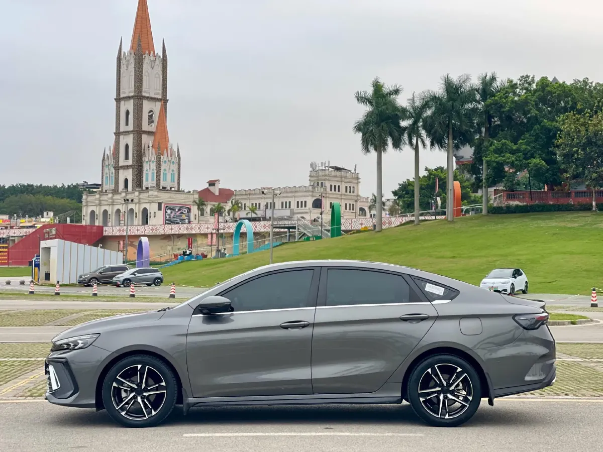 2022 Geely Binray 1.5T 181HP L4 7DCT,autocango,china used car exporter,china ev exporter,chinese used car exporter,chinese used ev exporter