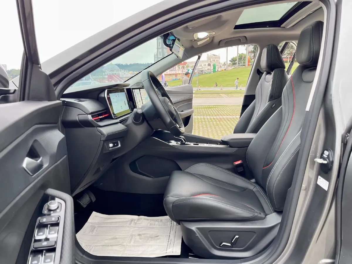 2022 Geely Binray 1.5T 181HP L4 7DCT,autocango,china used car exporter,china ev exporter,chinese used car exporter,chinese used ev exporter