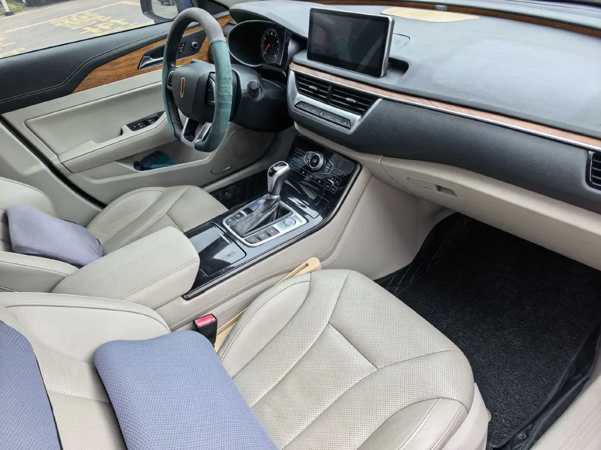 2019 HongQi H5 1.8T 180HP L4 6AT,autocango,china used car exporter,china ev exporter,chinese used car exporter,chinese used ev exporter